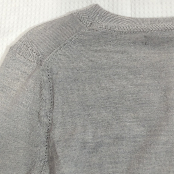 Banana Republic 100% Extra Fine Merino Wool Sweater - Picture 4 of 5